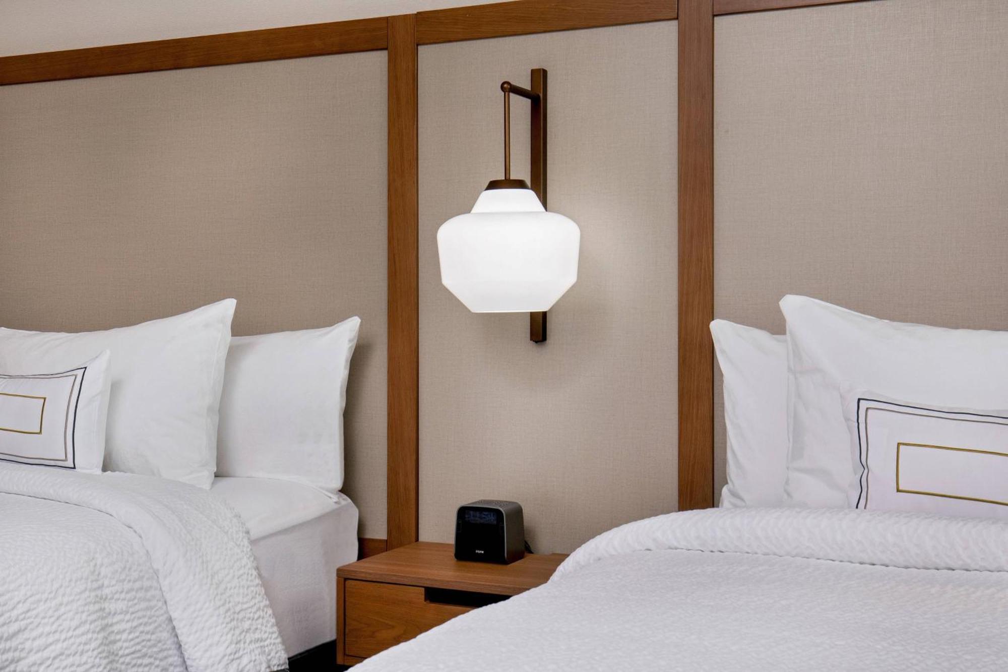 Fairfield Inn & Suites By Marriott Mcpherson Exteriör bild