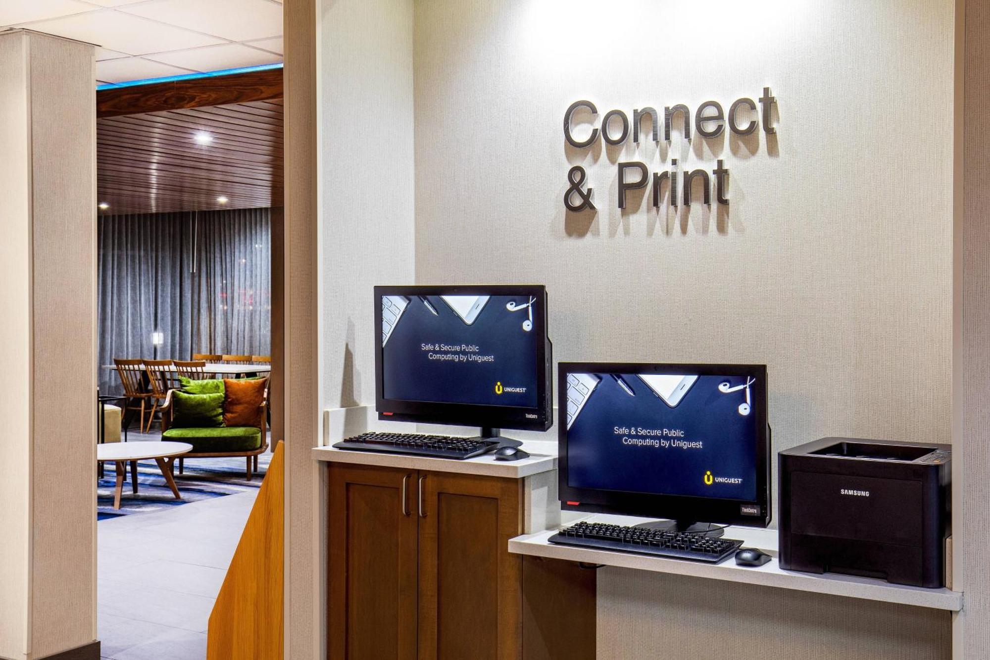 Fairfield Inn & Suites By Marriott Mcpherson Exteriör bild